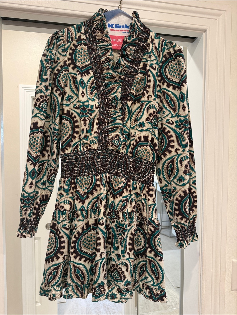 Love the Label Women's Teal and Black Paisley Ruffle Waist Dress